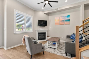 Carlsbad Village Escape 3-Bed 2,5-Bath steps from the beach